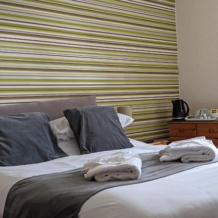 Crown Hotel Langholm Kültér fotó