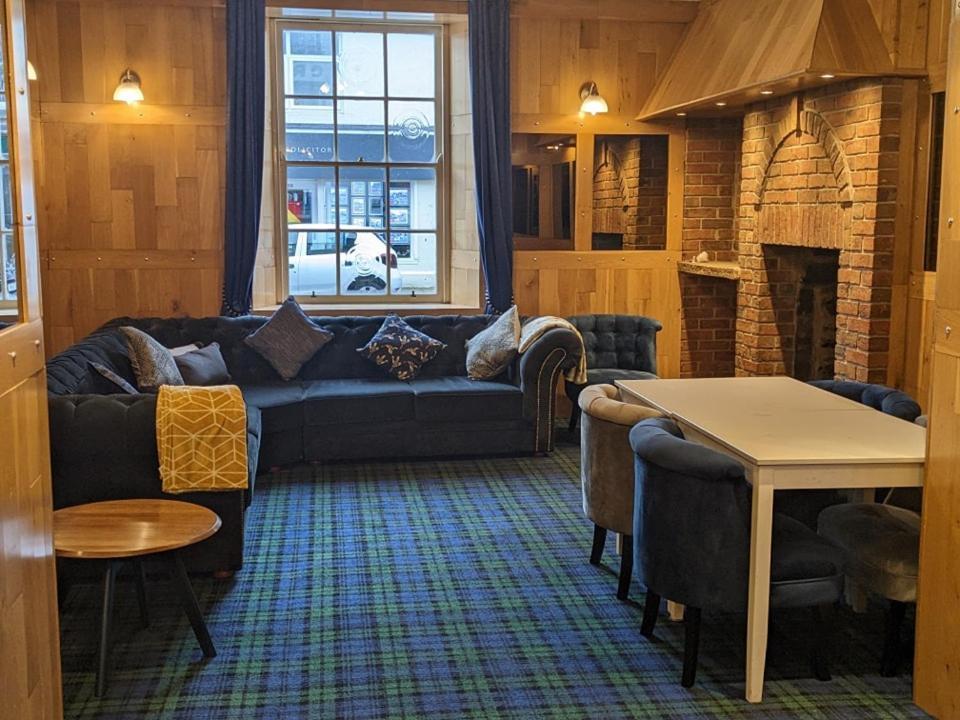 Crown Hotel Langholm Kültér fotó